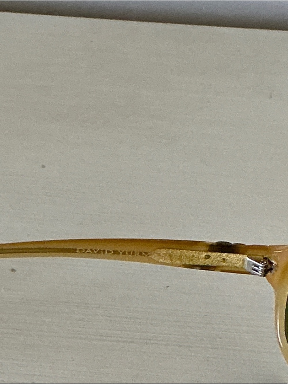 Authentic, David Yurman DY 626, Honey Frame Sunglasses with Green Lenses - Picture 10 of 13